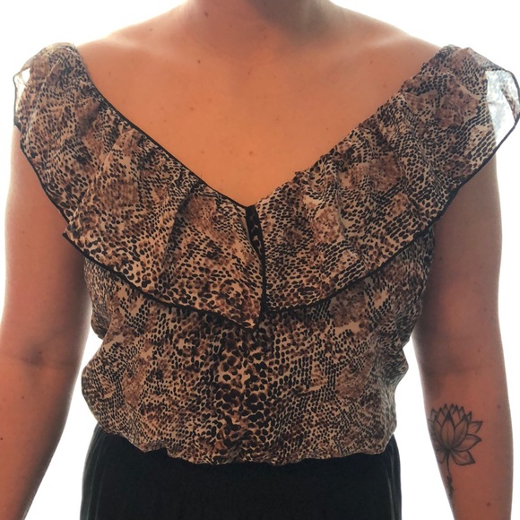 Onesie Cheetah V-neck with tight scrunched waist - Picture 6 of 6